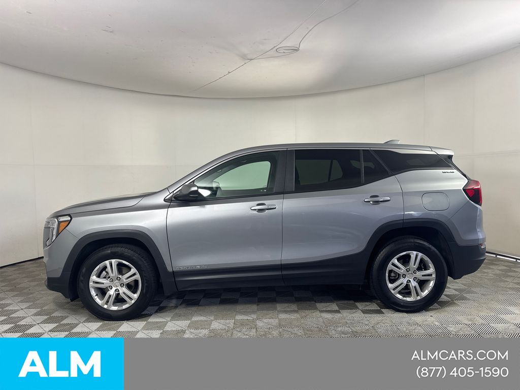 Used 2024 Sterling Metallic GMC SLE image 39