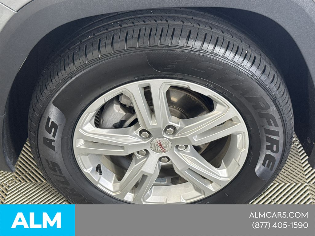 Used 2024 Sterling Metallic GMC SLE image 50