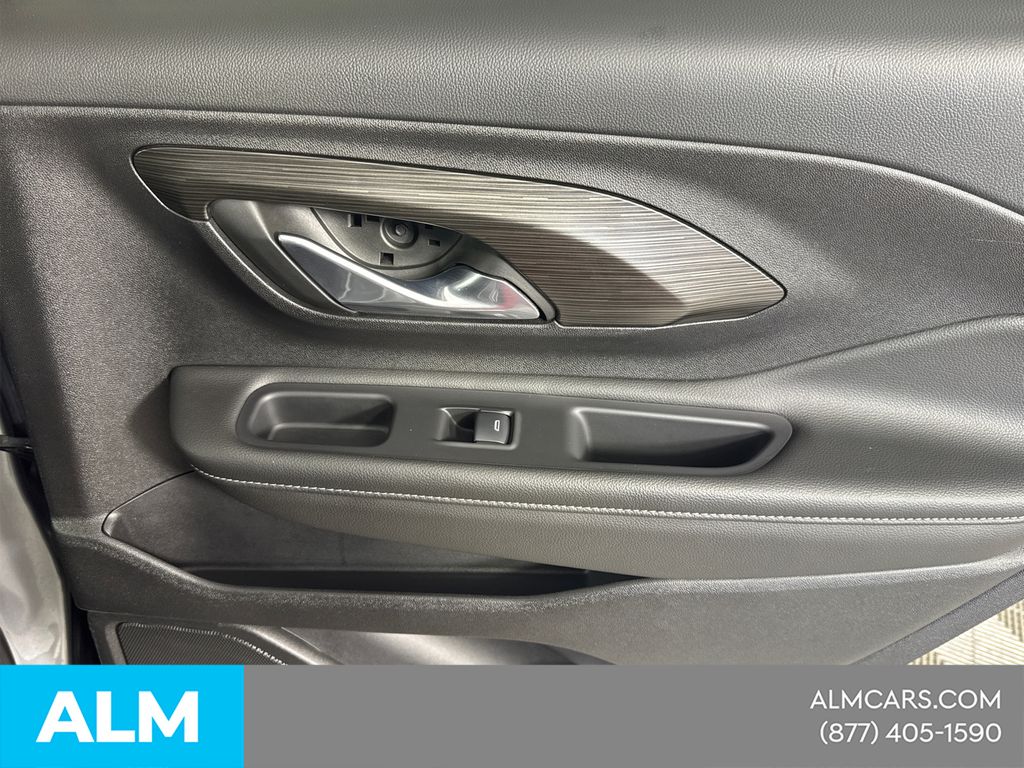 Used 2024 Sterling Metallic GMC SLE image 55