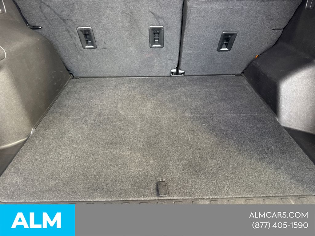 Used 2024 Sterling Metallic GMC SLE image 57