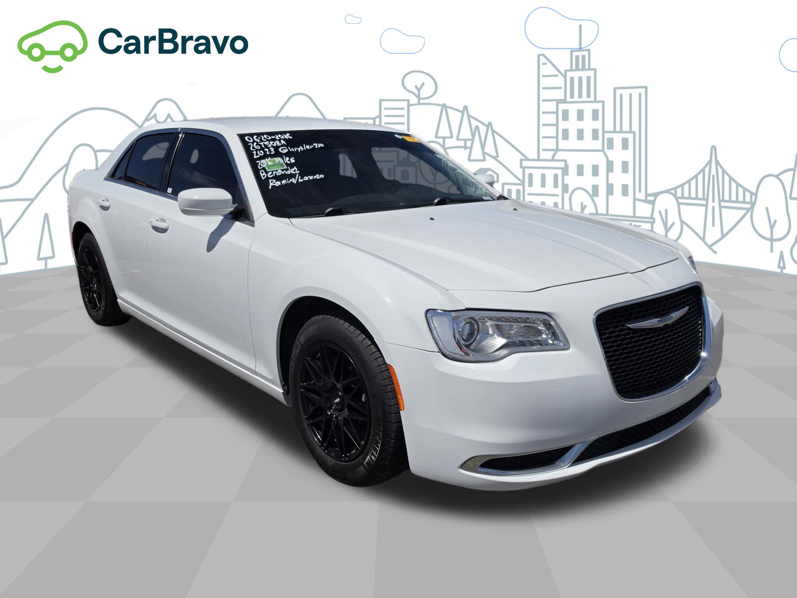 2023 Chrysler 300 Touring RWD photo